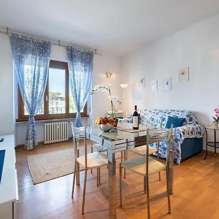 Belfiore2 1 Bedroom Apt By The Railways Station Apartment